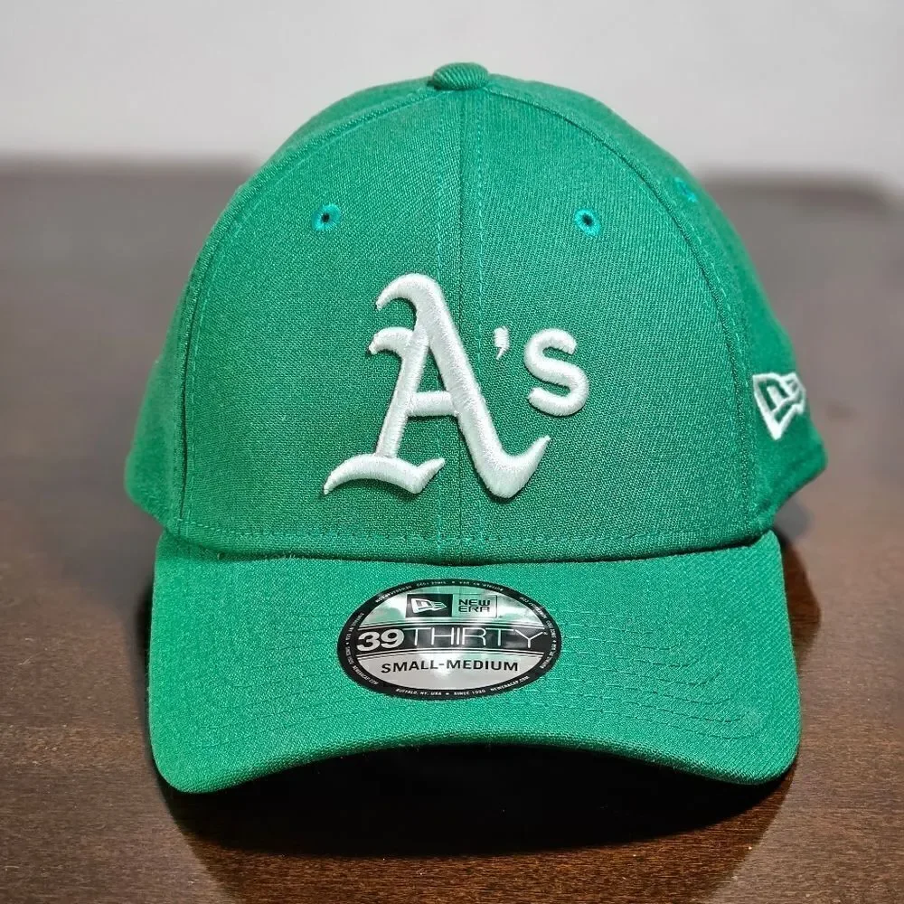 New Era Oakland Athletic's Fitted Hat Cap Green White 39Thirty Medium Unisex New